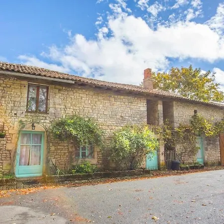 Chateau Sleeps 17 Pool Wifi Ardilleux