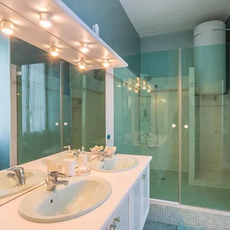 乡村民宿 Chateau Sleeps 17 Pool Wifi *